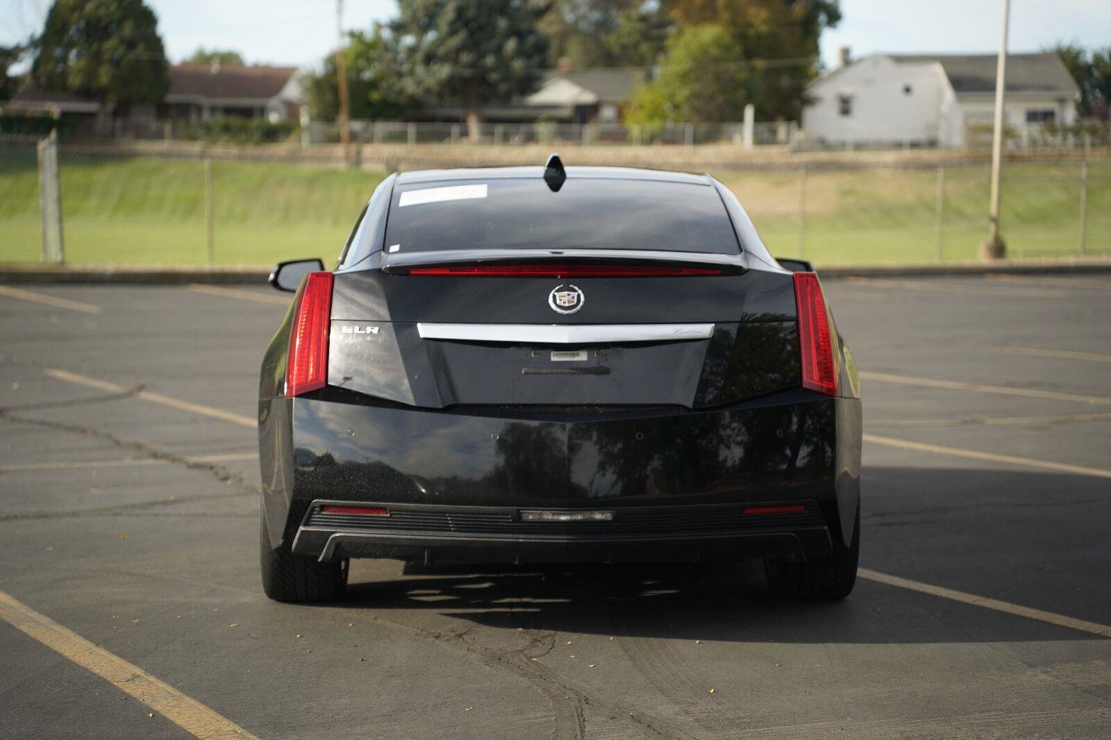 Used 2014 Cadillac ELR w/ Luxury Package FWD image 4