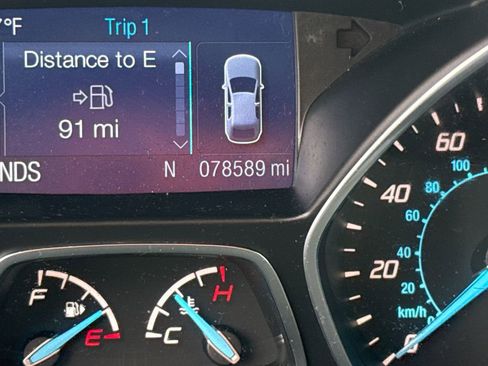 Used 2014 Ford Escape SE image 32