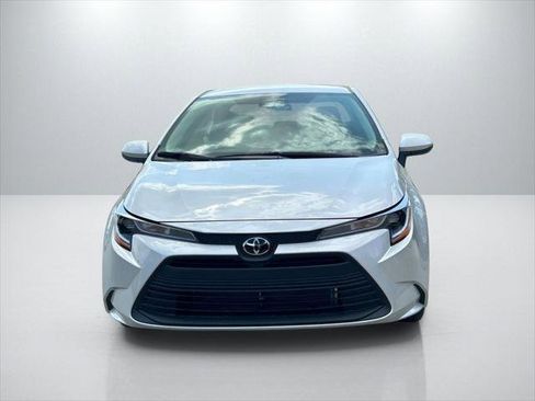 Certified 2026 Toyota Corolla LE FWD image 2