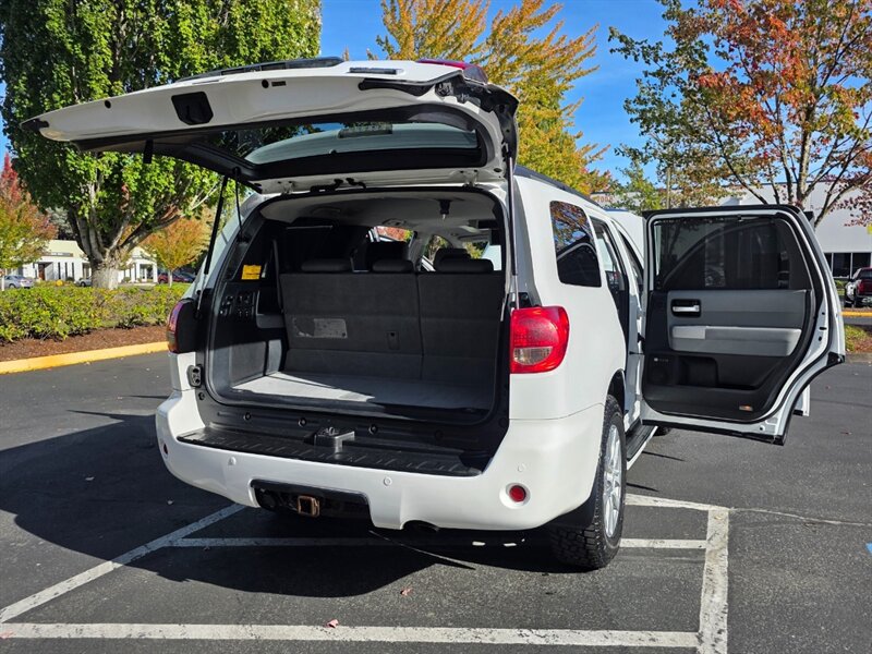 Used 2008 Toyota Sequoia Limited AWD/4WD image 28