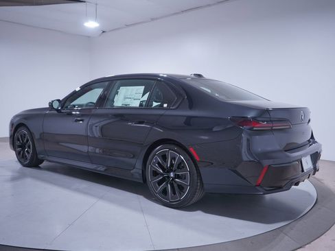 New 2026 BMW 740i w/ Premium Package image 3