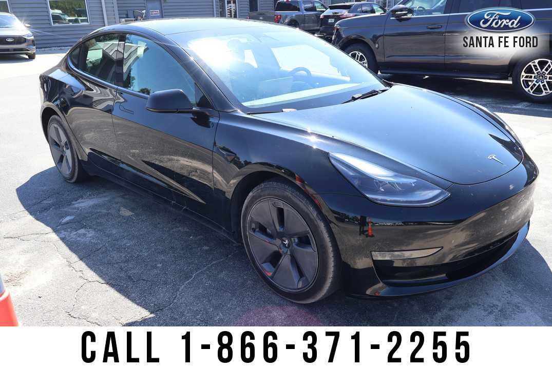 Used 2023 Tesla Model 3 Standard Range RWD image 4