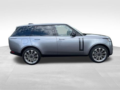Used 2026 Land Rover Range Rover SE AWD/4WD image 6