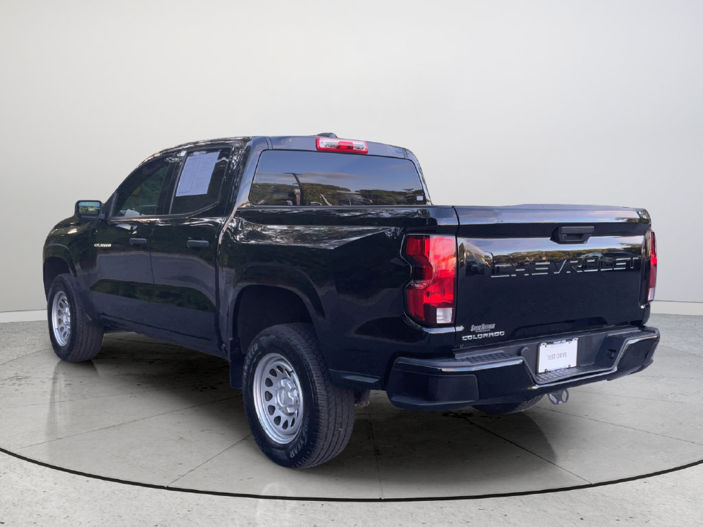 Used 2023 Chevrolet Colorado W/T RWD image 6