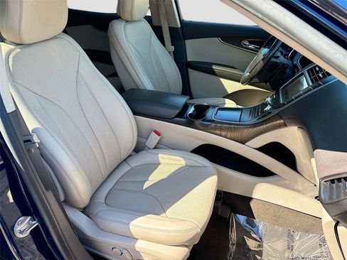 Used 2020 Lincoln Nautilus Reserve w/ Equipment Group 201A FWD image 29