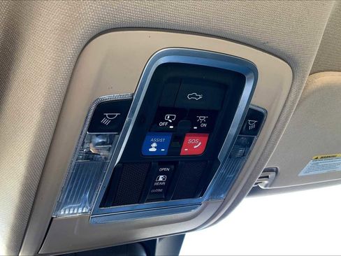 Used 2021 RAM 1500 Laramie AWD/4WD image 33