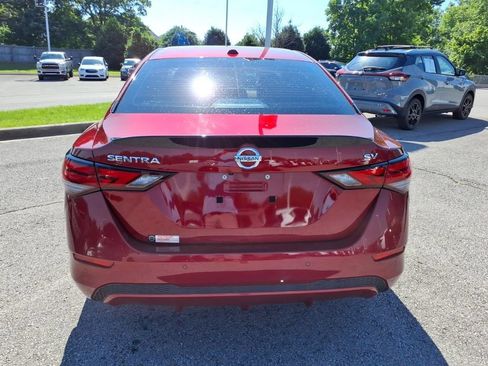 Certified 2022 Nissan Sentra SV w/ SV Premium Package FWD image 18