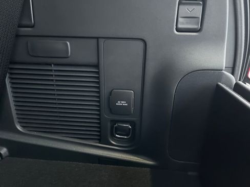 New 2026 Ford Expedition Active image 36