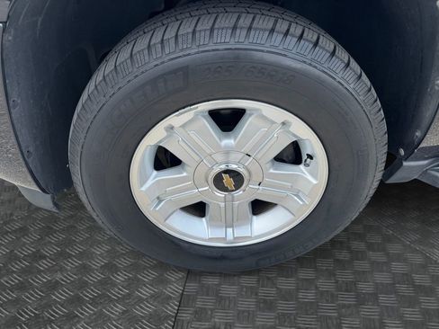Used 2012 Chevrolet Avalanche LT RWD image 14