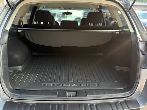 Used 2010 Subaru Outback 2.5i Premium AWD/4WD image 20