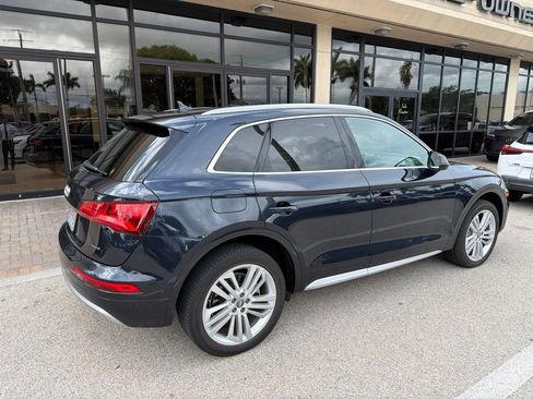 Used 2020 Audi Q5 2.0T Premium Plus w/ Premium Plus Package AWD/4WD image 4