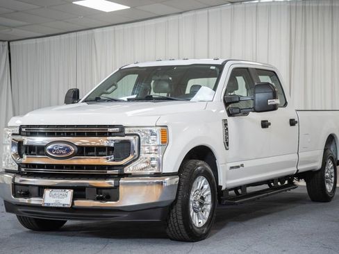 Certified 2020 Ford F250 XL w/ STX Appearance Package RWD image 3