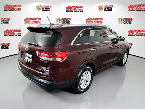 Used 2017 Kia Sorento AWD image 15