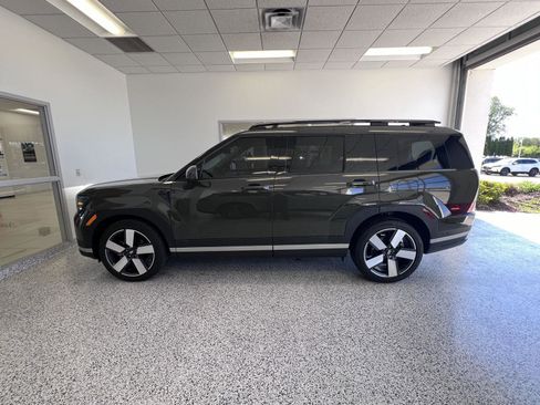 Used 2024 Hyundai Santa Fe Limited AWD/4WD image 13