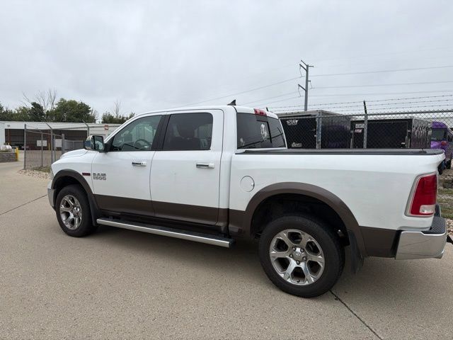 Used 2017 RAM 1500 Laramie w/ Convenience Group AWD/4WD image 5