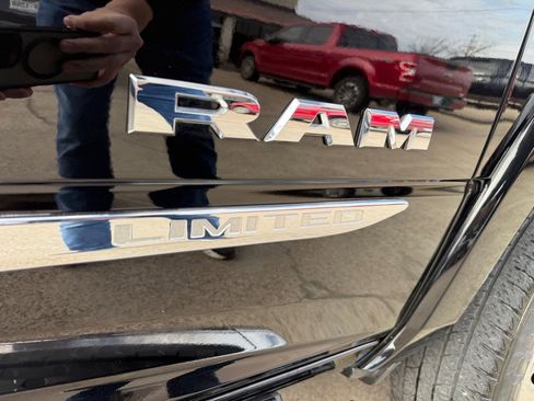 Used 2024 RAM 3500 Limited image 12