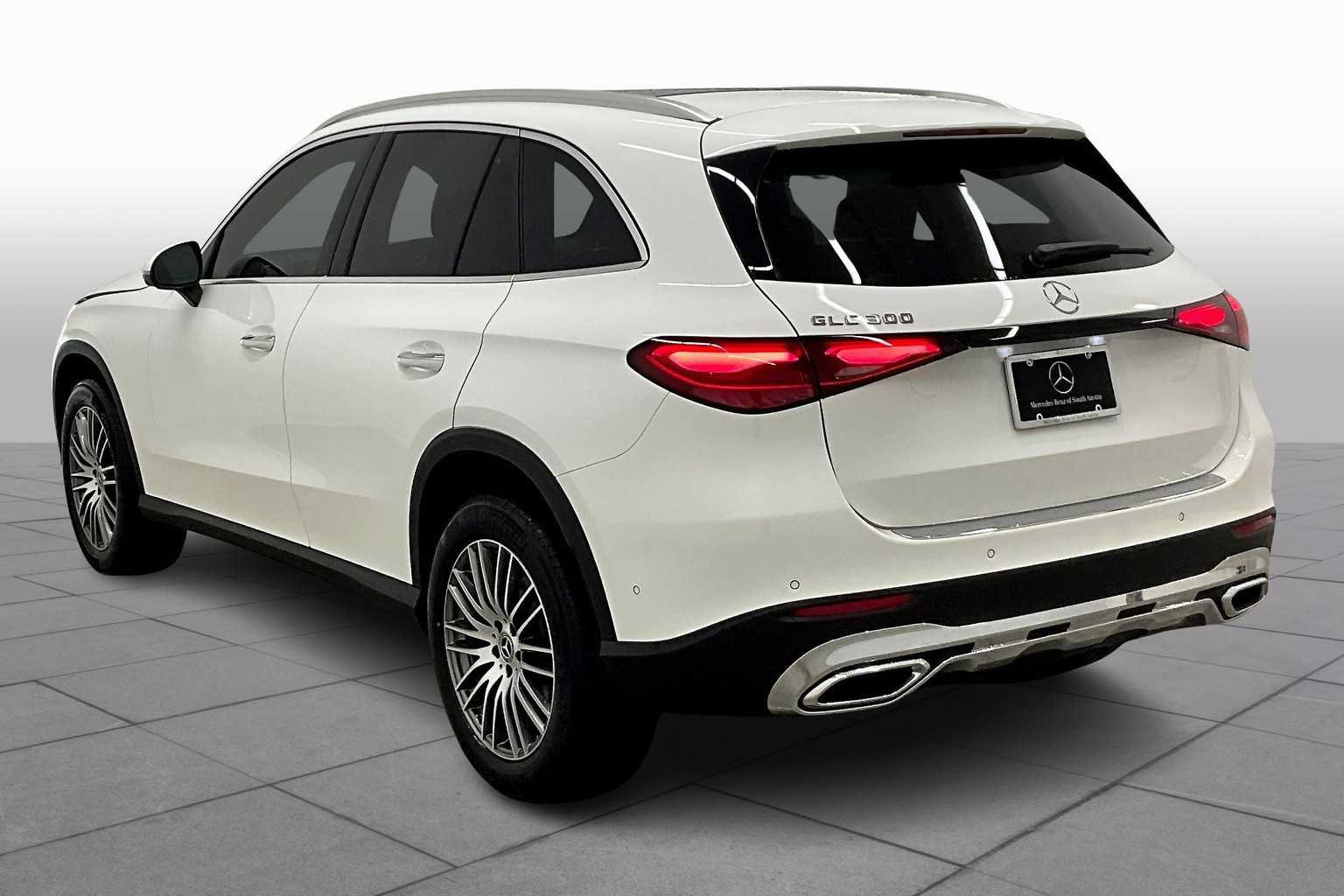 Used 2026 Mercedes-Benz GLC 300 image 12