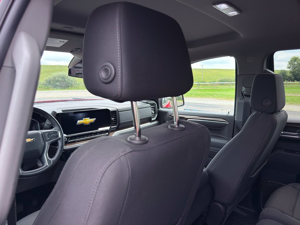 Used 2023 Chevrolet Silverado 1500 LT AWD/4WD image 26