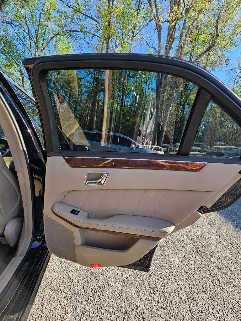 Used 2011 Mercedes-Benz E 350 4MATIC Sedan image 25