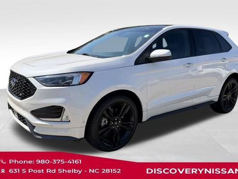 Used 2019 Ford Edge ST w/ Equipment Group 401A AWD/4WD image 2