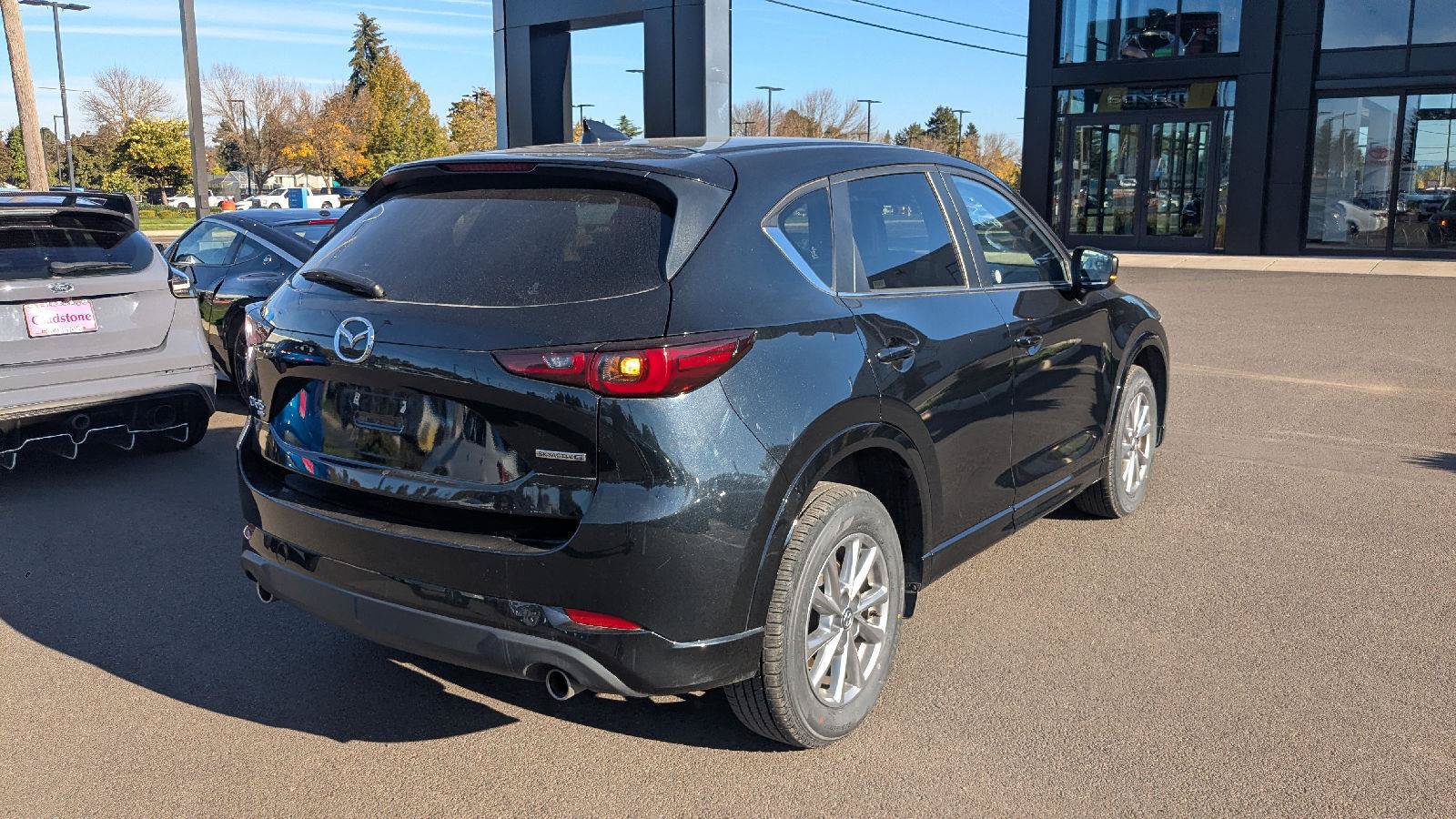 Used 2025 MAZDA CX-5 AWD 2.5 S w/ Preferred Package image 5
