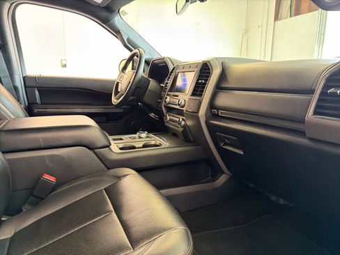 Used 2020 Ford Expedition XLT w/ Equipment Group 202A image 27