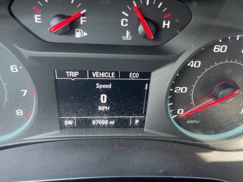Used 2020 Chevrolet Malibu LT FWD image 21