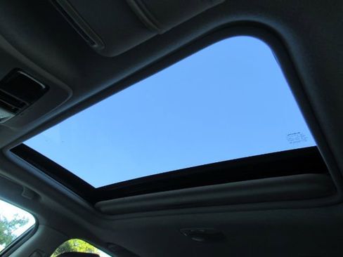 Used 2017 Subaru Crosstrek 2.0i Limited image 7