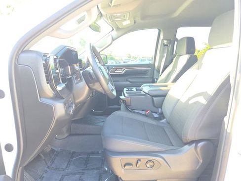 Certified 2026 Chevrolet Silverado 1500 LT w/ All Star Edition Plus image 15