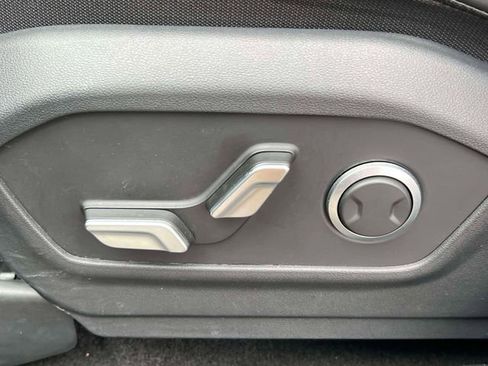 Certified 2025 Hyundai Santa Fe SEL image 18