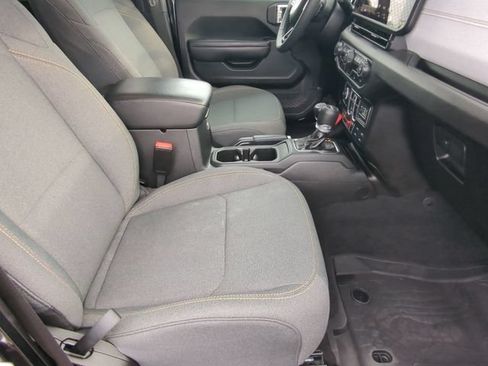 Used 2025 Jeep Wrangler Unlimited Sport AWD/4WD image 25