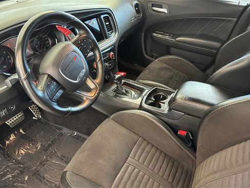 Used 2018 Dodge Charger R/T image 7