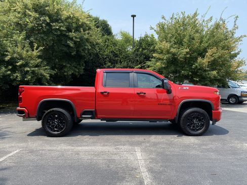 Used 2022 Chevrolet Silverado 2500 LT w/ Z71 Sport Edition AWD/4WD image 10