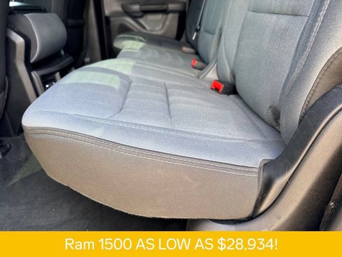 Used 2021 RAM 1500 Big Horn RWD image 15
