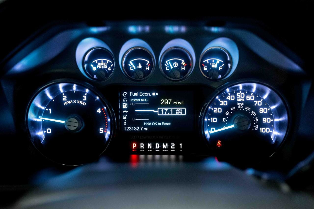 Used 2014 Ford F250 Platinum w/ FX4 Off-Road Package AWD/4WD image 43