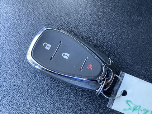 Used 2023 Chevrolet Equinox LT AWD/4WD image 36
