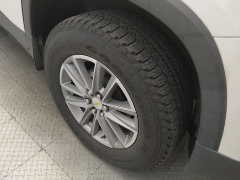 Used 2022 Chevrolet Traverse LT FWD image 31