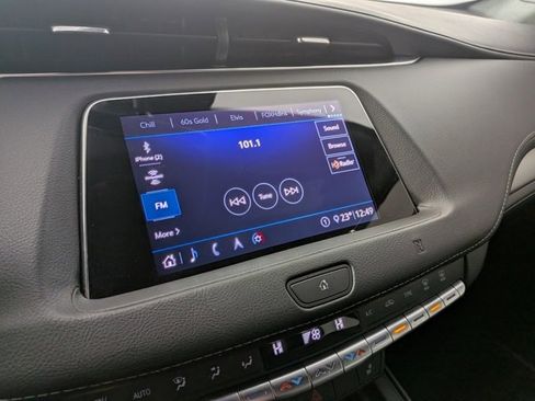 Used 2020 Cadillac XT4 Premium Luxury w/ Cold Weather Package image 21