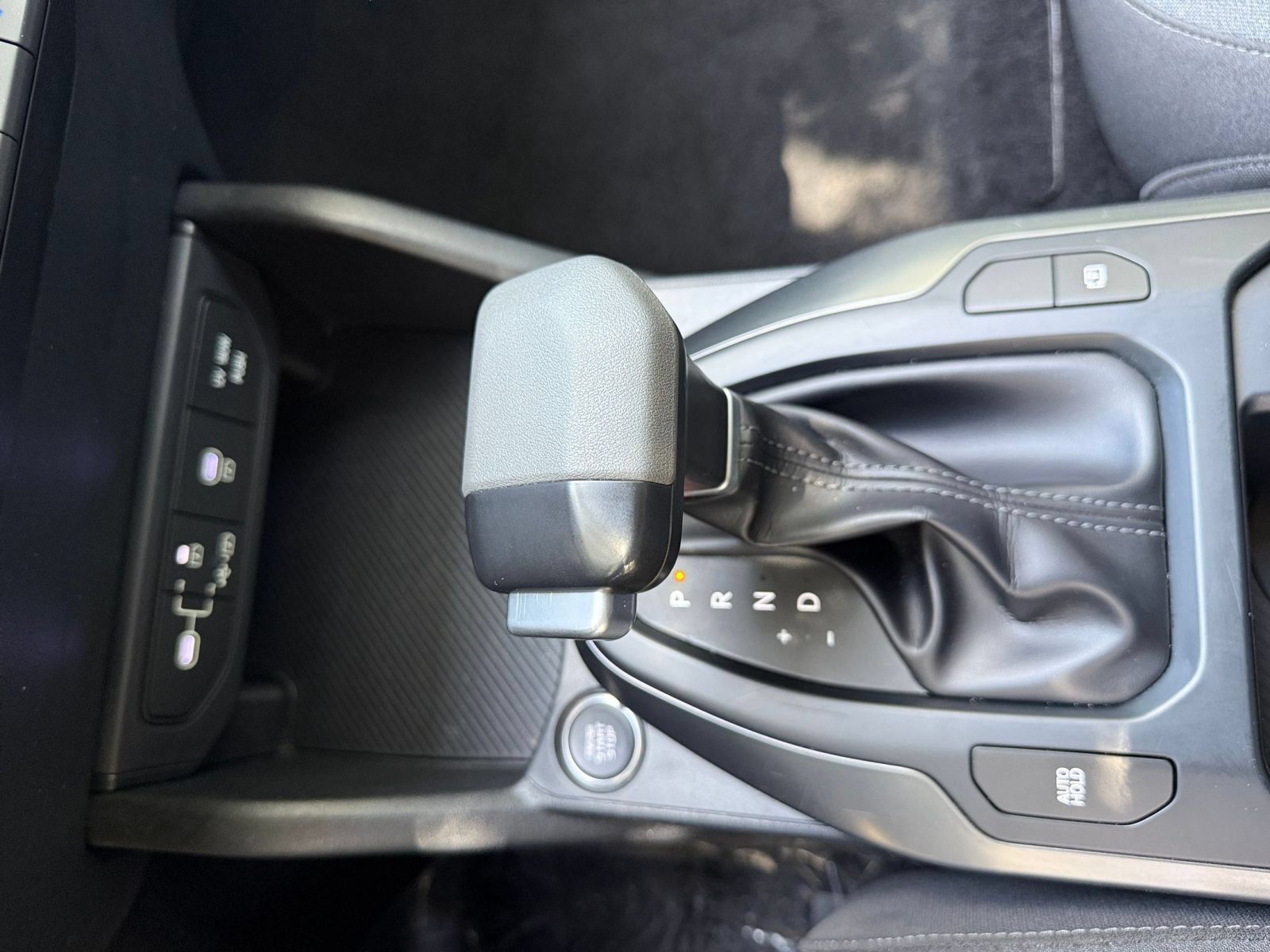 Used 2025 Kia K4 FWD image 38