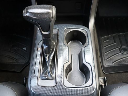 Used 2018 Chevrolet Colorado Z71 image 36