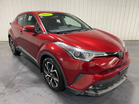 Used 2018 Toyota C-HR XLE image 2