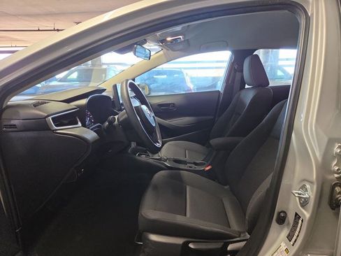 Used 2024 Toyota Corolla LE FWD image 14
