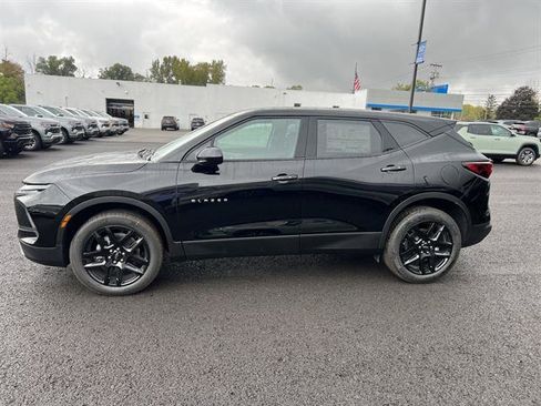 New 2025 Chevrolet Blazer LT w/ LPO, Floor Liner Package image 2
