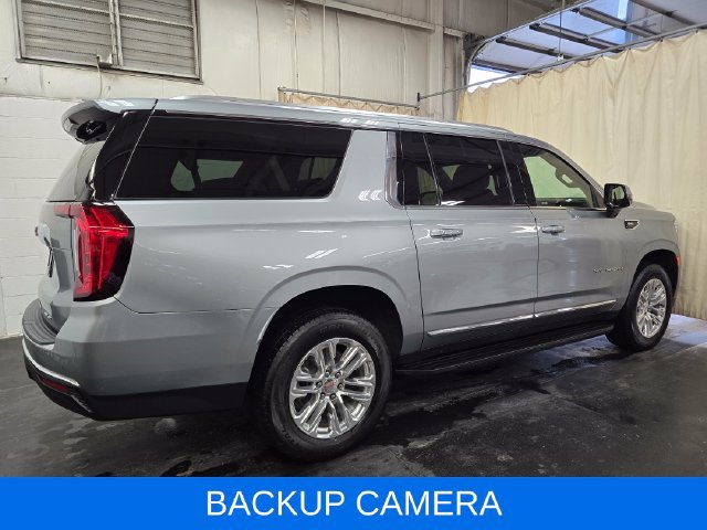 Used 2024 GMC Yukon XL SLT w/ SLT Luxury Package AWD/4WD image 7