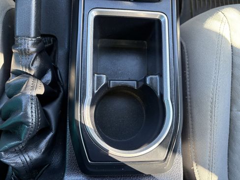 Used 2020 Toyota Tacoma SR image 19