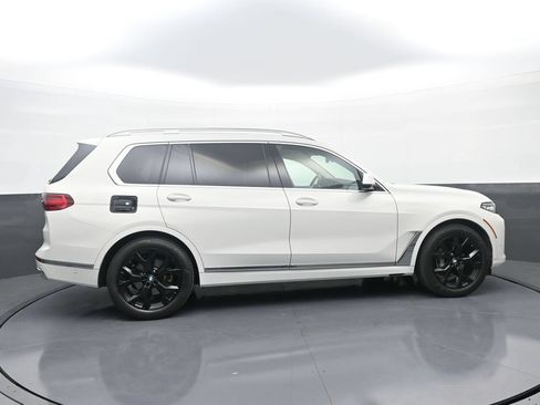 Used 2022 BMW X7 xDrive40i w/ Executive Package AWD/4WD image 8