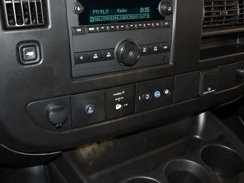 Used 2024 GMC Savana 2500 w/ Driver Convenience Package image 16