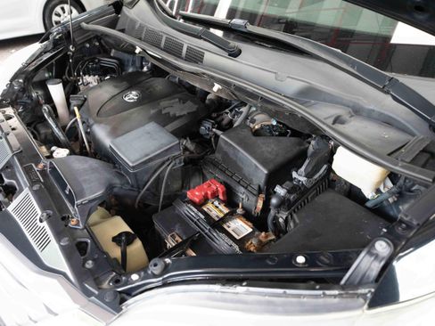 Used 2017 Toyota Sienna XLE Premium FWD image 35