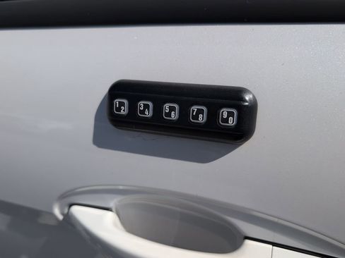 Used 2016 Ford C-MAX SE w/ Equipment Group 201A image 8