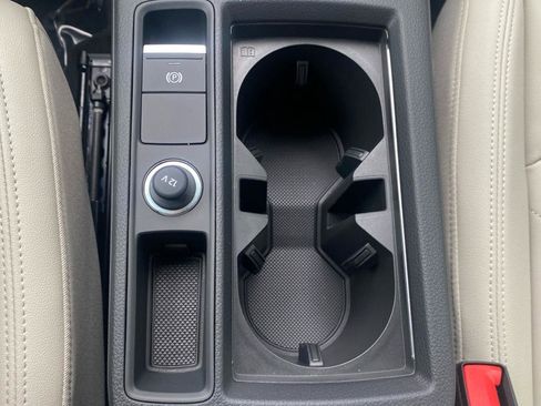 New 2025 Audi Q3 2.0T Premium image 24